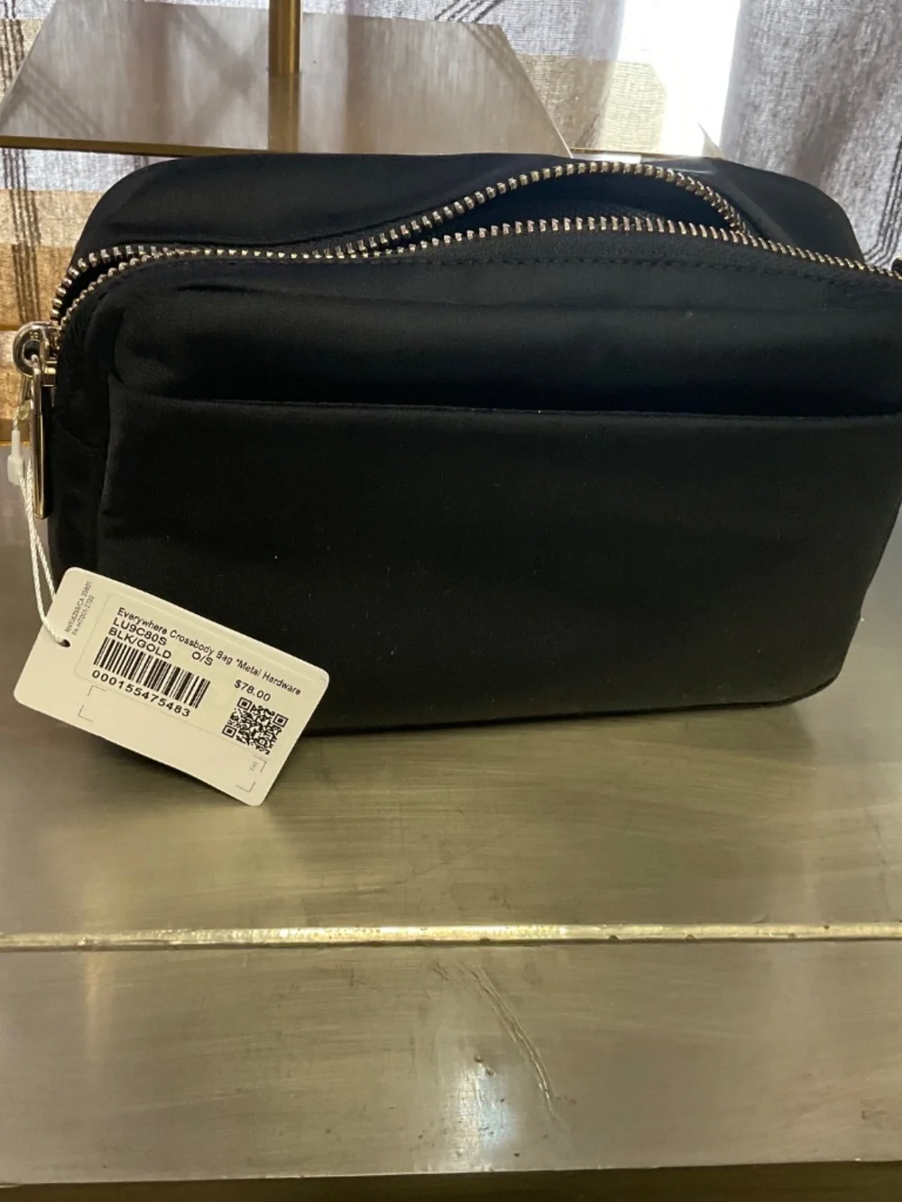 Lululemon Everywhere Crossbody Bag 2L Metal Hardware in Black/Gold